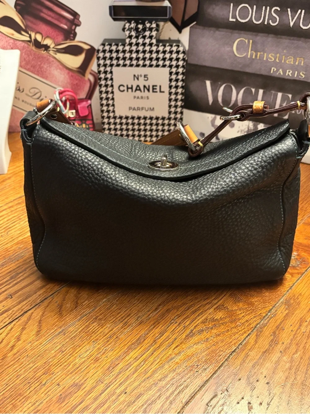 Vintage Coach Chelsea Turnlock Hobo C06S-8A38 Black Pebbled Leather